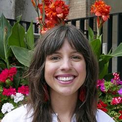 Portrait of Dr Courtney Currier