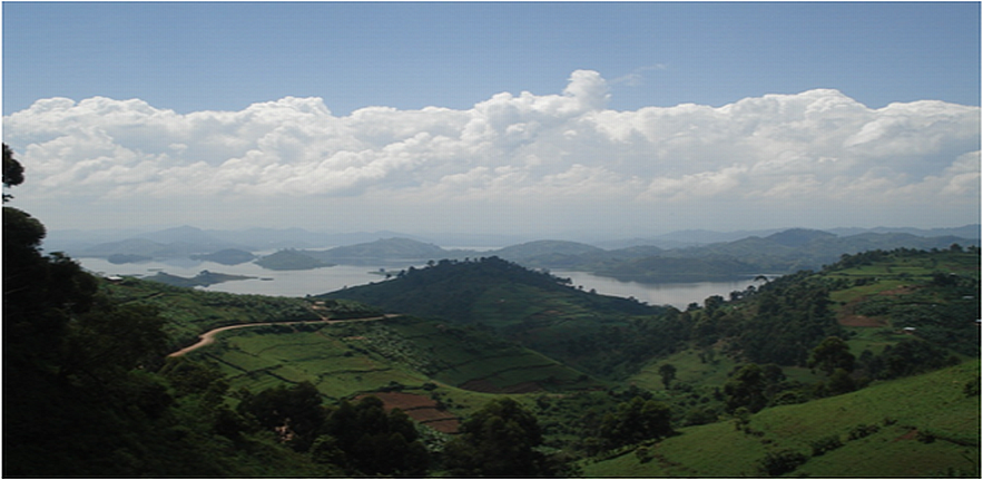Lake Mutanda in SW Uganda.png