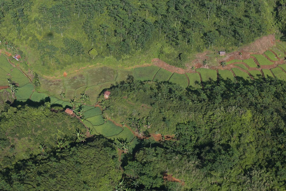 Aerial view of the landscape around Halimun Salak National Park, West Java, Indonesia.Photo by Kate Evans/CIFOR